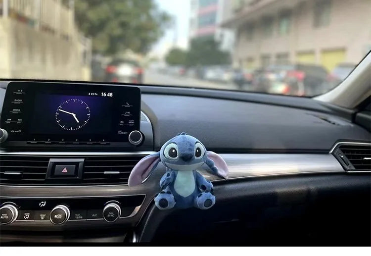 Holuvar - car plush decoration